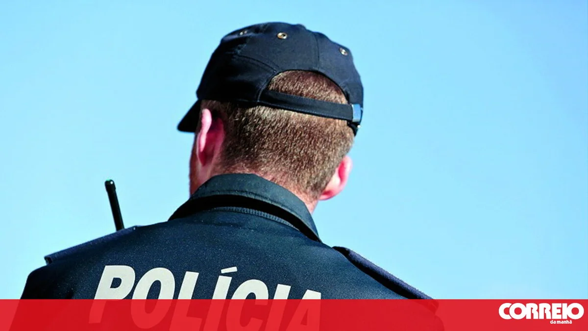 Alverca'da Dört Kişi Yasadışı Markalı Ürünler İçin Tutuklandı