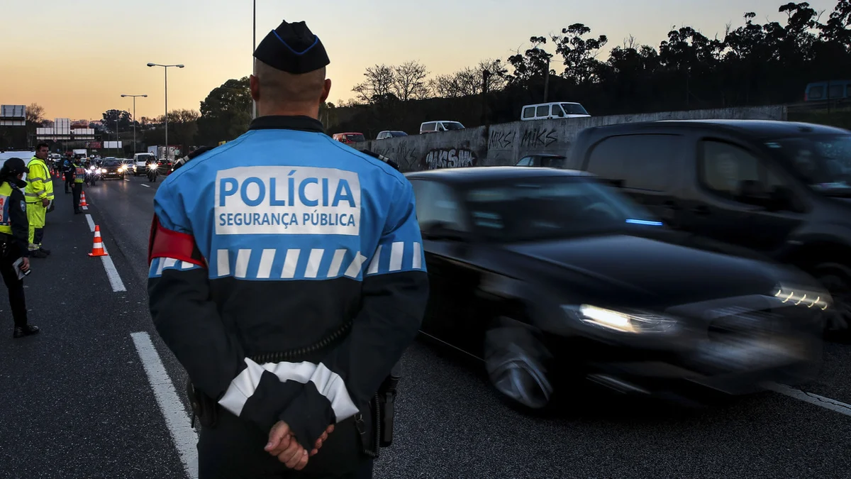 Police Officer Stabbed in Lisbon’s Martim Moniz Square, Suspect Detained